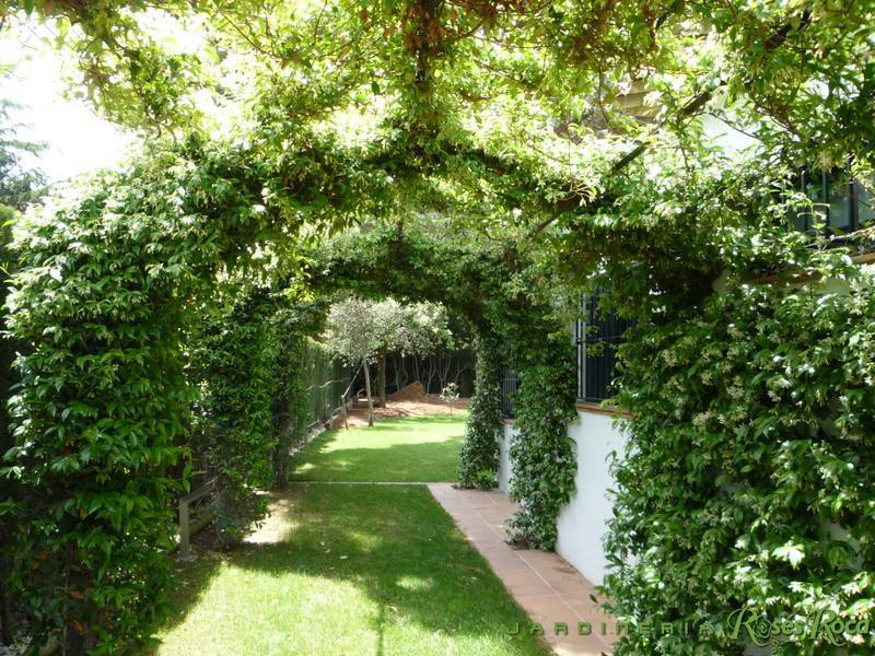 JardineriaRosesRoca1