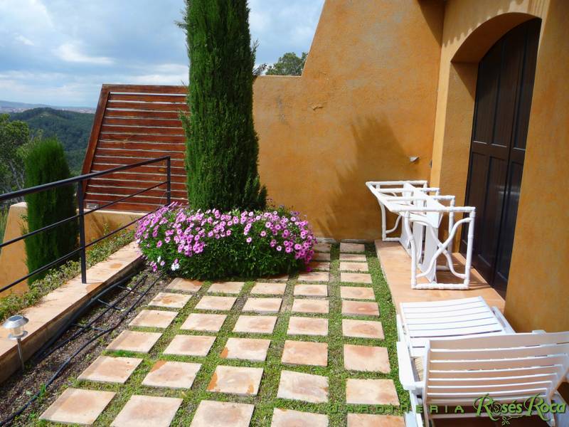 JardineriaRosesRoca25
