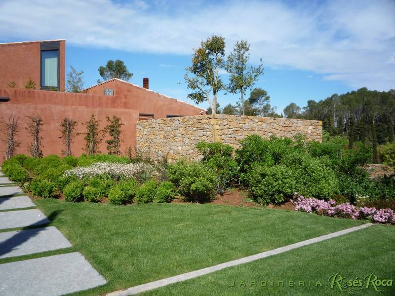 JardineriaRosesRoca30